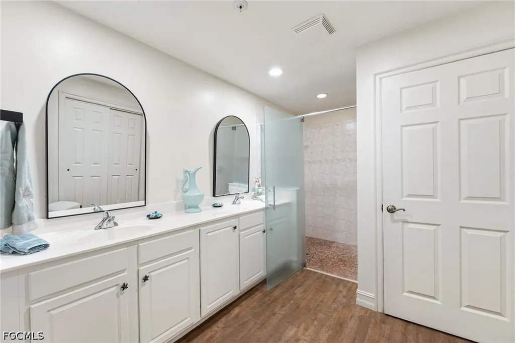 11053 Harbour Yacht Court Fort Myers FL 33908