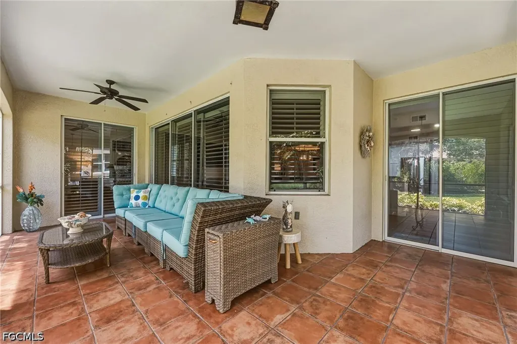 11053 Harbour Yacht Court Fort Myers FL 33908