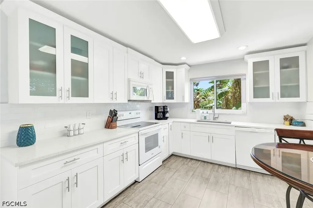 5330 Cobalt Court Cape Coral FL 33904