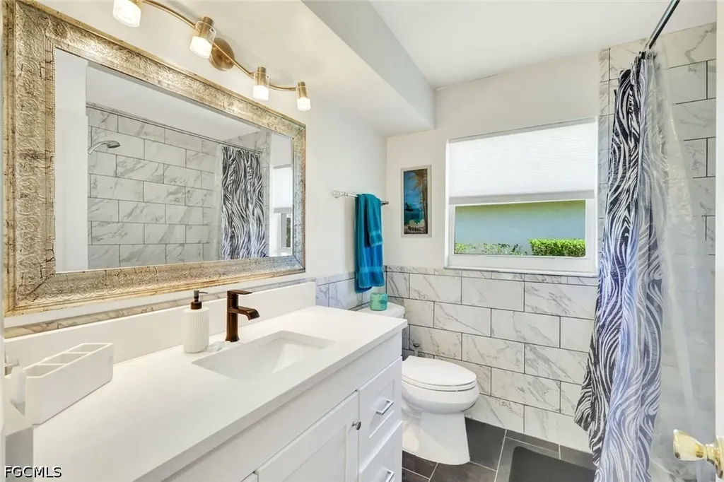 5330 Cobalt Court Cape Coral FL 33904