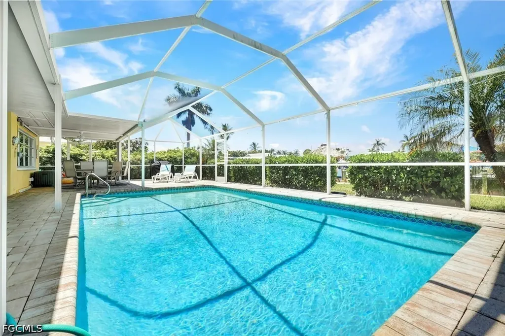 5330 Cobalt Court Cape Coral FL 33904