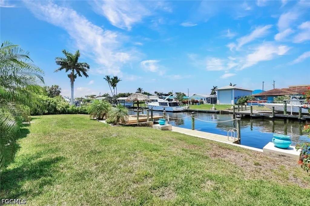 5330 Cobalt Court Cape Coral FL 33904
