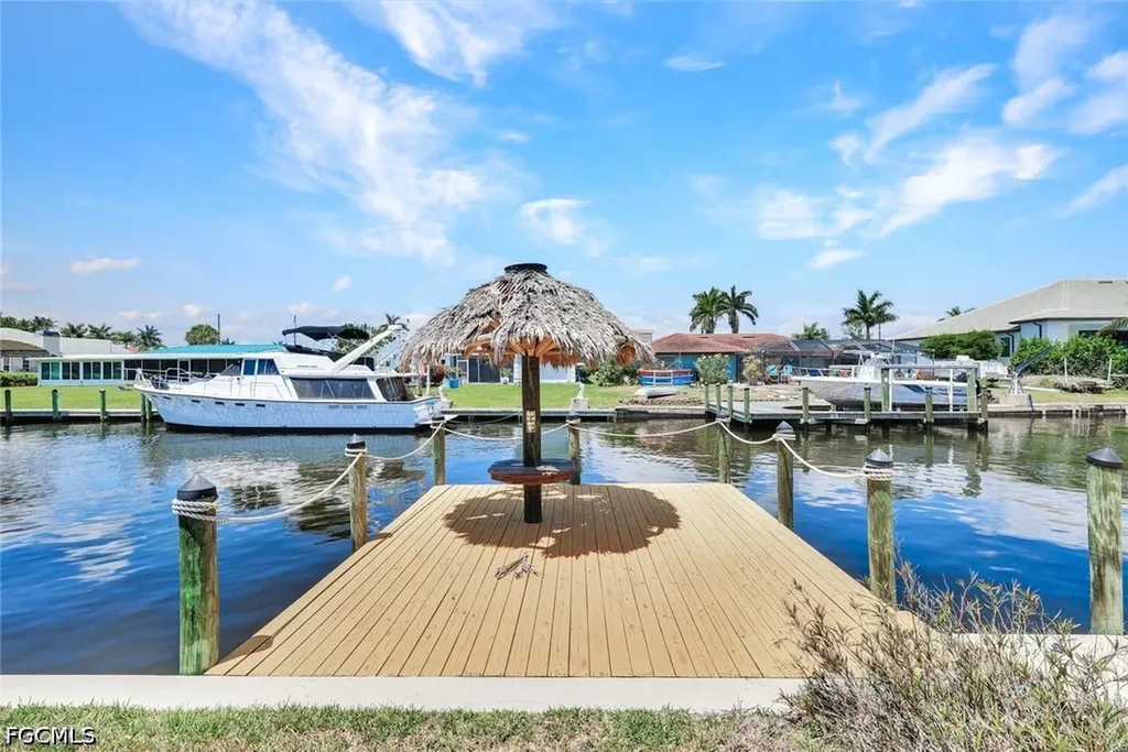 5330 Cobalt Court Cape Coral FL 33904