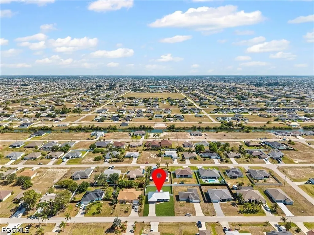 322 NE 26th Terrace Cape Coral FL 33909