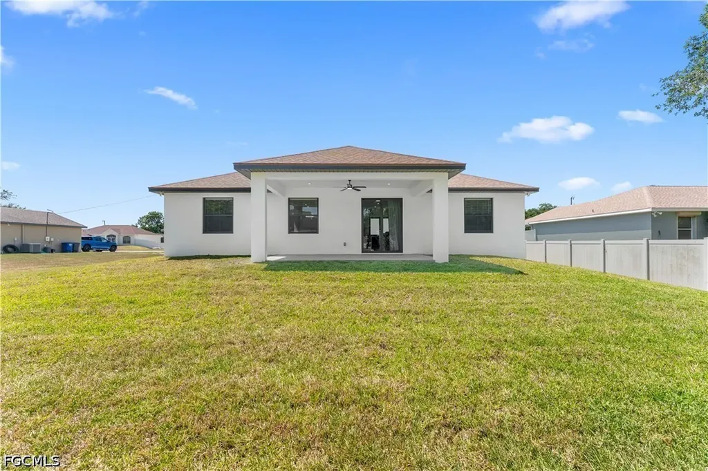 717 Zendor Avenue Fort Myers FL 33913