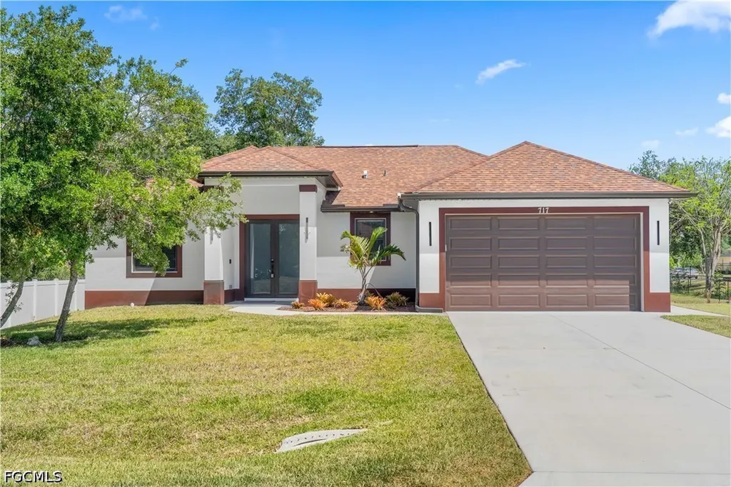 717 Zendor Avenue Fort Myers FL 33913