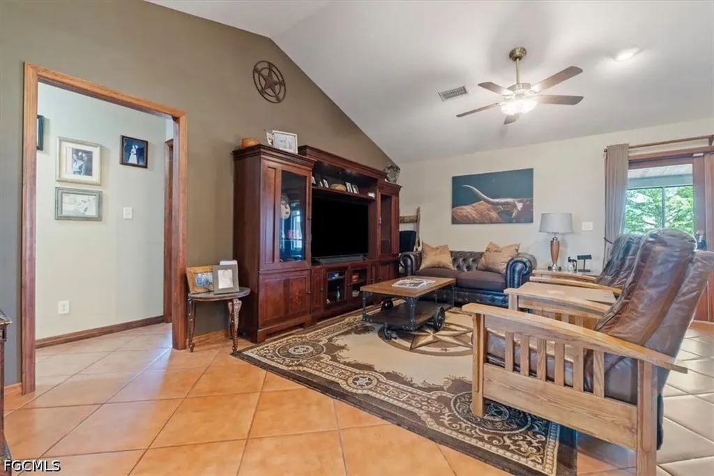 779 E Del Monte Avenue Clewiston FL 33440