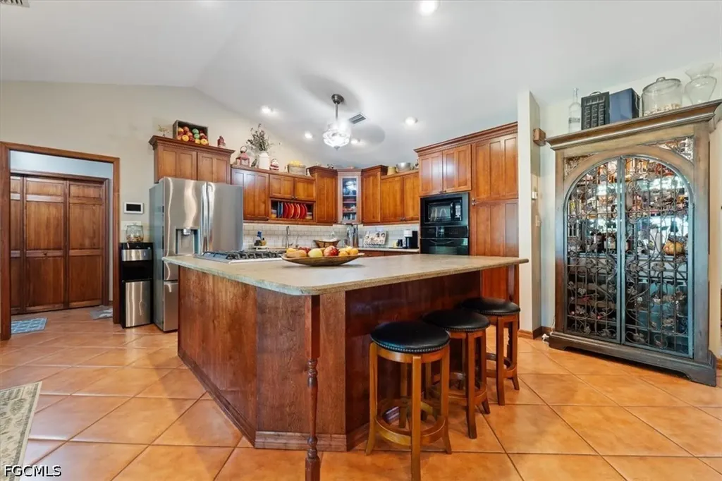 779 E Del Monte Avenue Clewiston FL 33440