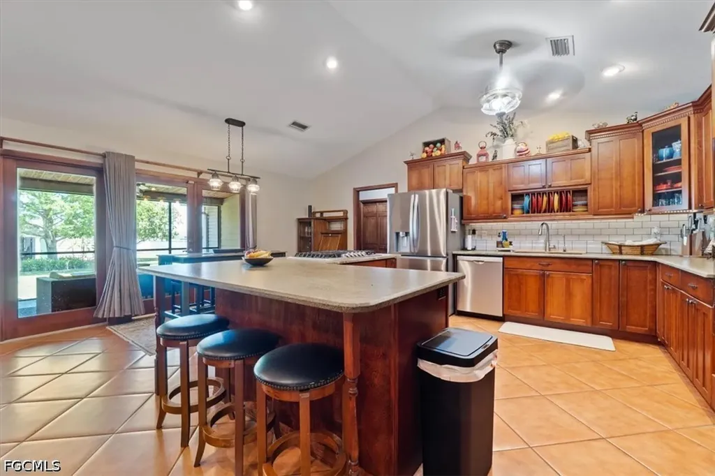 779 E Del Monte Avenue Clewiston FL 33440