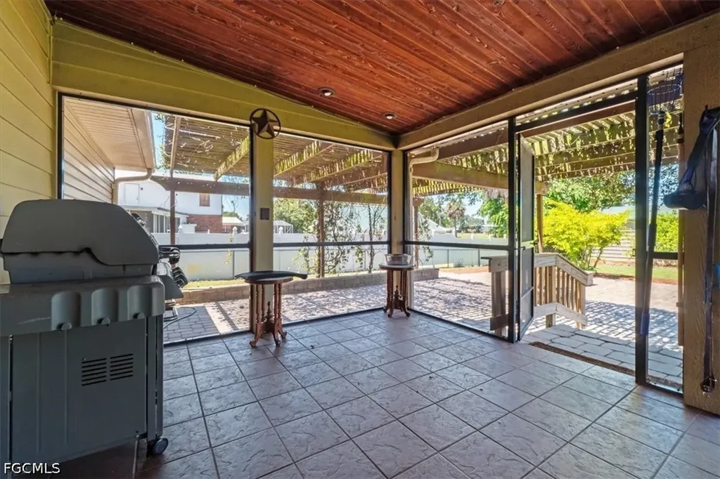779 E Del Monte Avenue Clewiston FL 33440