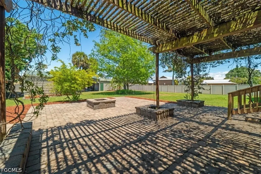779 E Del Monte Avenue Clewiston FL 33440