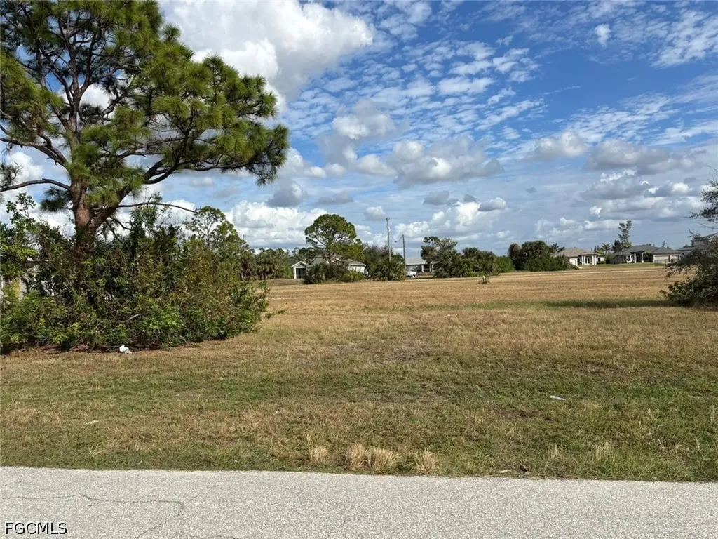 2353 NW 37th Place Cape Coral FL 33993