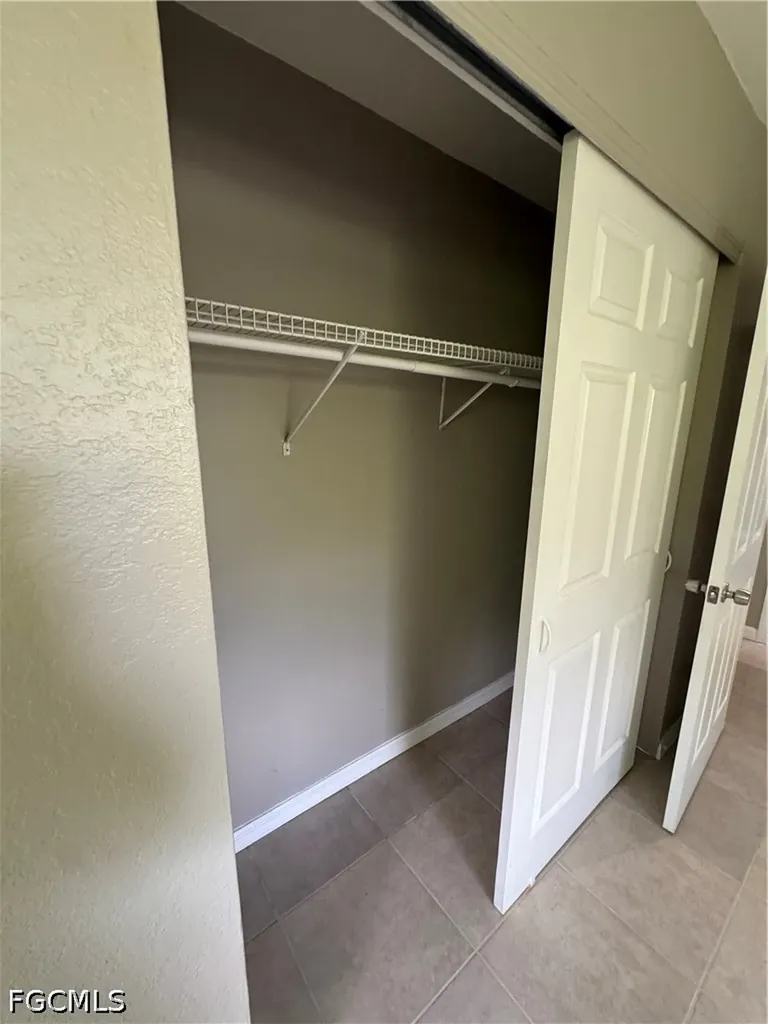 129 SE 23rd Place Cape Coral FL 33990