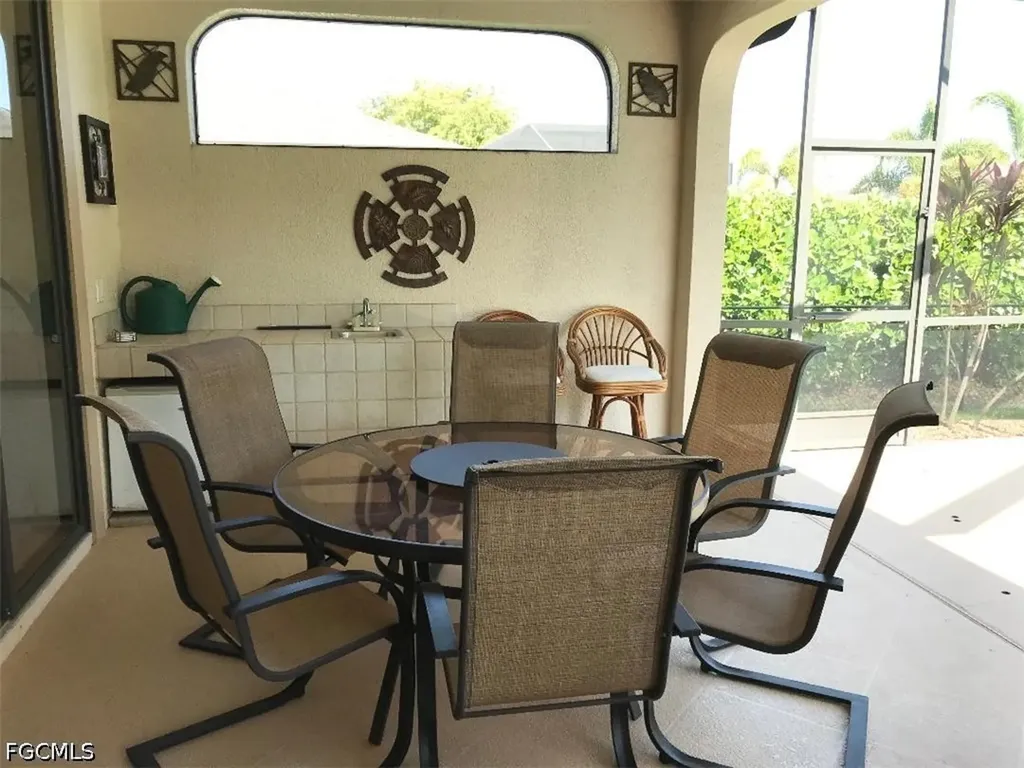 1624 SW 43rd Lane Cape Coral FL 33914