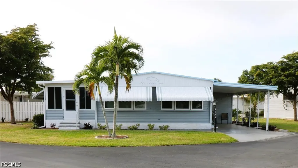 116 Coachlight Drive Fort Myers FL 33908