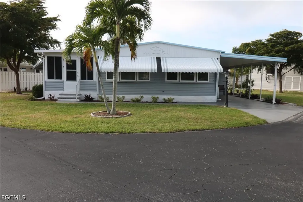 116 Coachlight Drive Fort Myers FL 33908