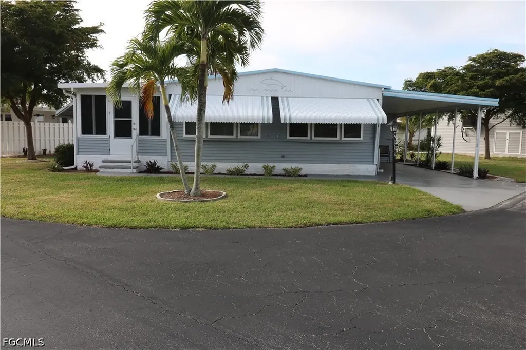 116 Coachlight Drive Fort Myers FL 33908