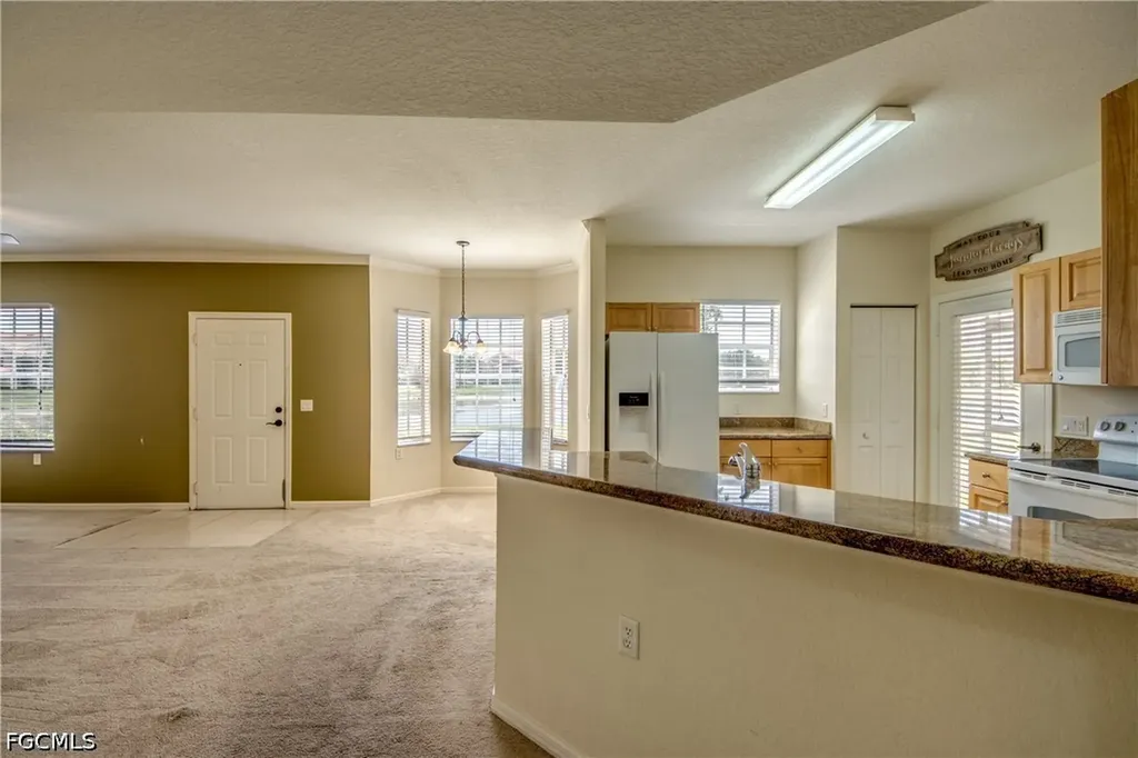 1763 Concordia Lake Circle Cape Coral FL 33909