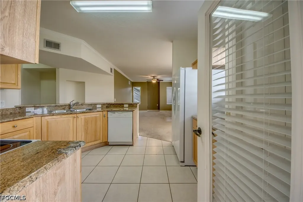 1763 Concordia Lake Circle Cape Coral FL 33909