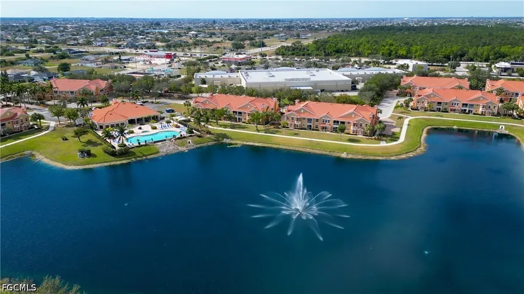 1763 Concordia Lake Circle Cape Coral FL 33909
