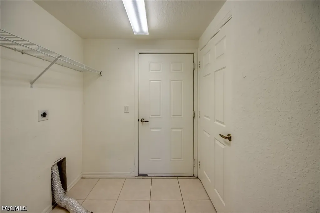 1763 Concordia Lake Circle Cape Coral FL 33909