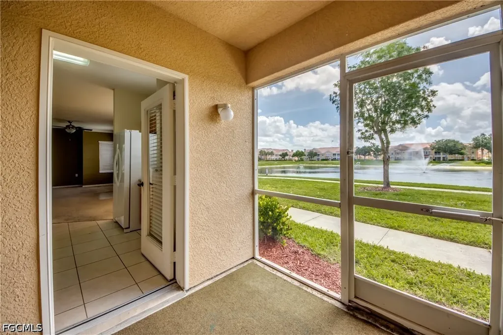 1763 Concordia Lake Circle Cape Coral FL 33909