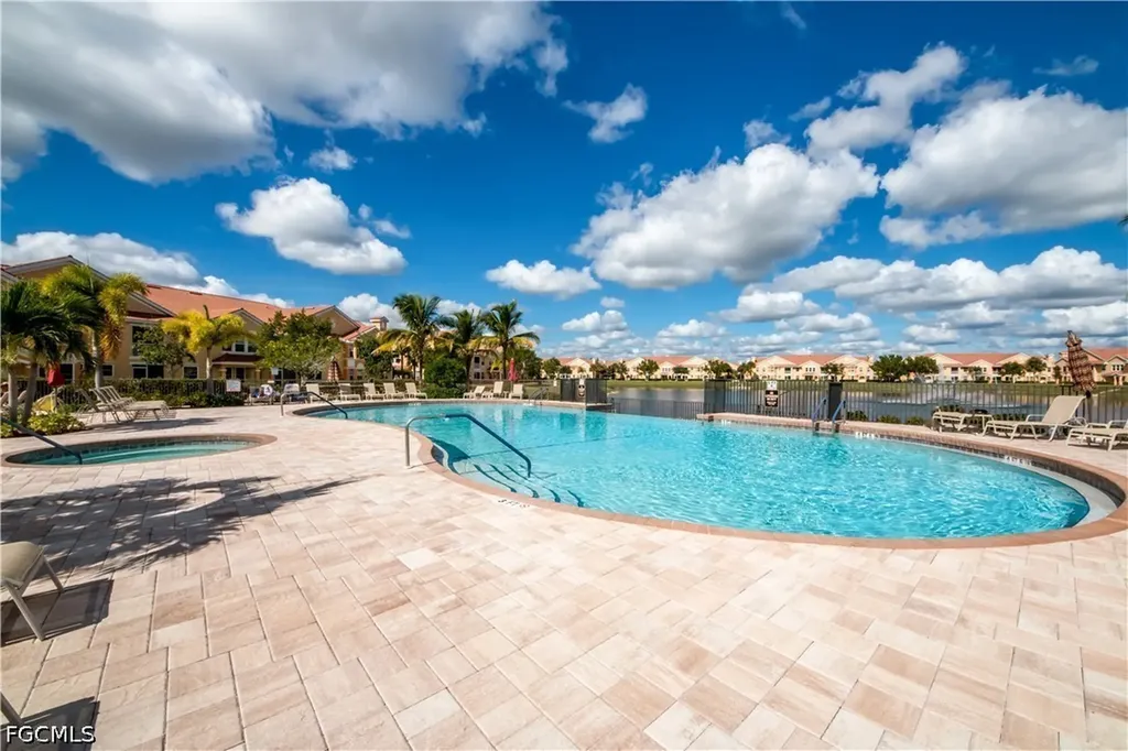 1763 Concordia Lake Circle Cape Coral FL 33909
