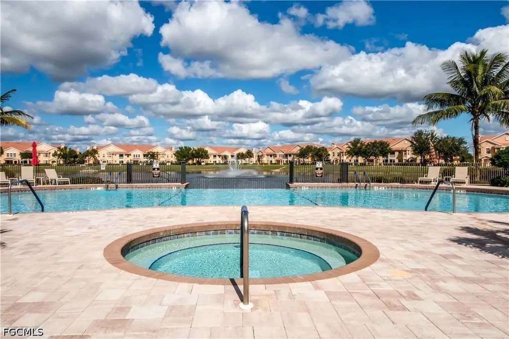 1763 Concordia Lake Circle Cape Coral FL 33909