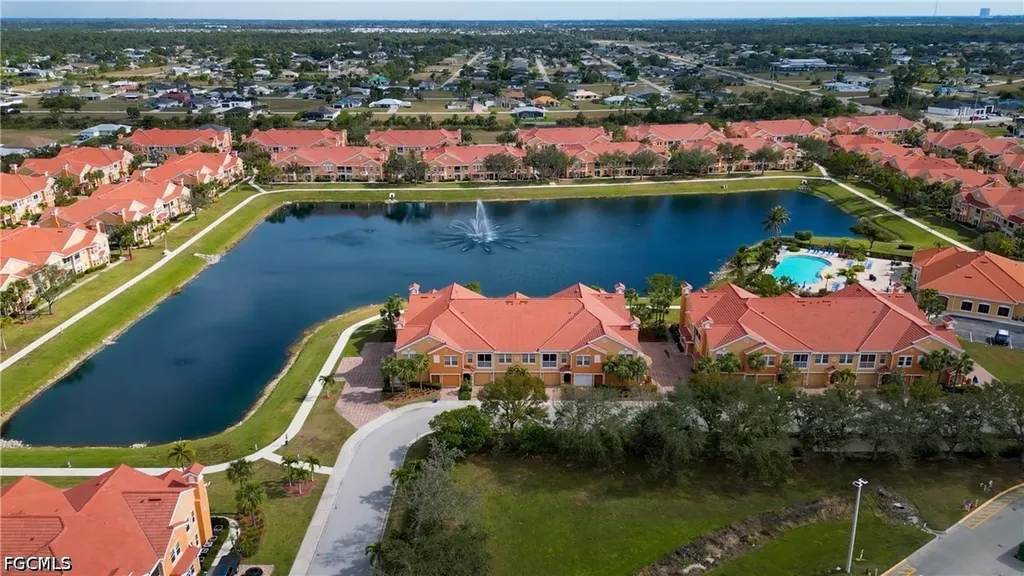 1763 Concordia Lake Circle Cape Coral FL 33909