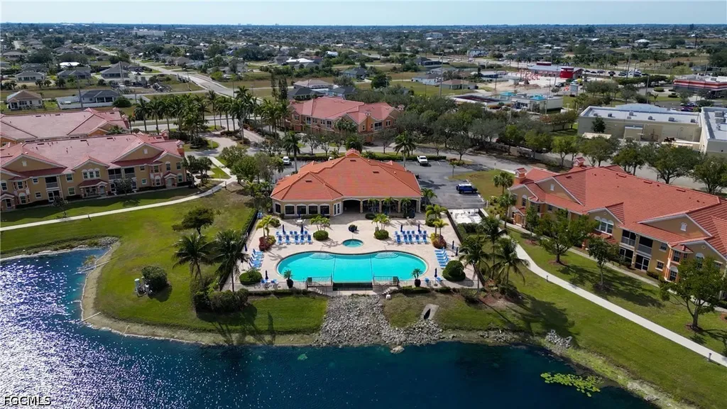 1763 Concordia Lake Circle Cape Coral FL 33909