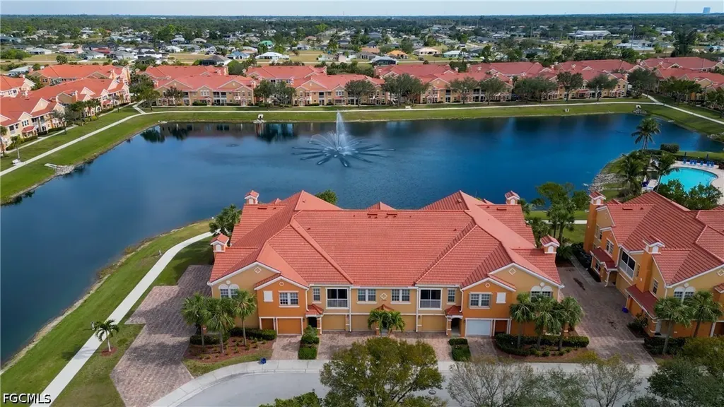 1763 Concordia Lake Circle Cape Coral FL 33909