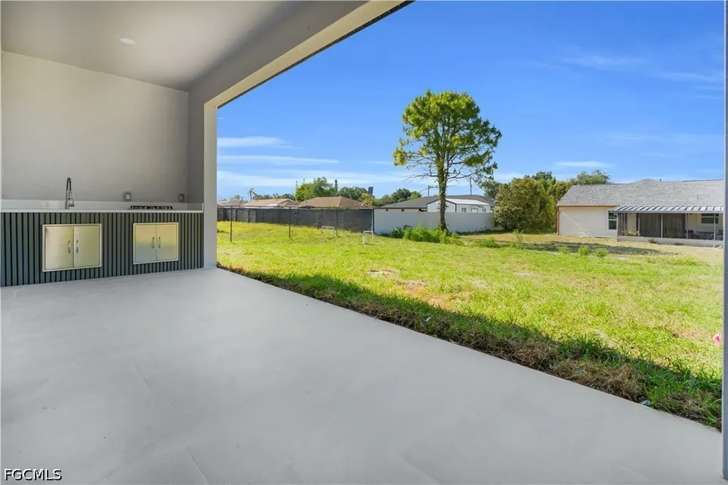 2804 5th Street W Lehigh Acres FL 33971