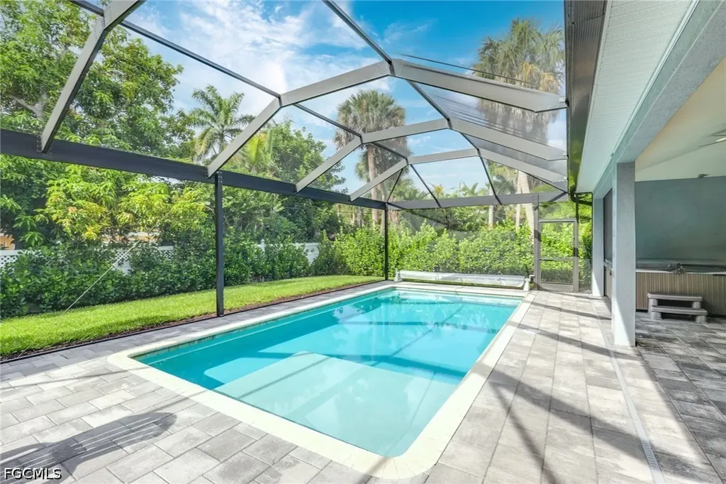 1221 La Faunce Way Fort Myers FL 33919