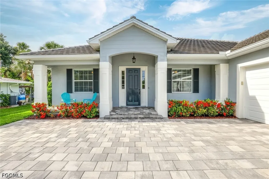 1221 La Faunce Way Fort Myers FL 33919