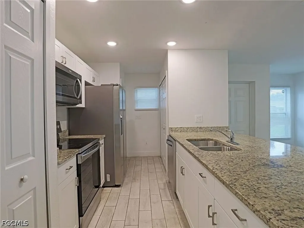 3874 Pearl Street Fort Myers FL 33916