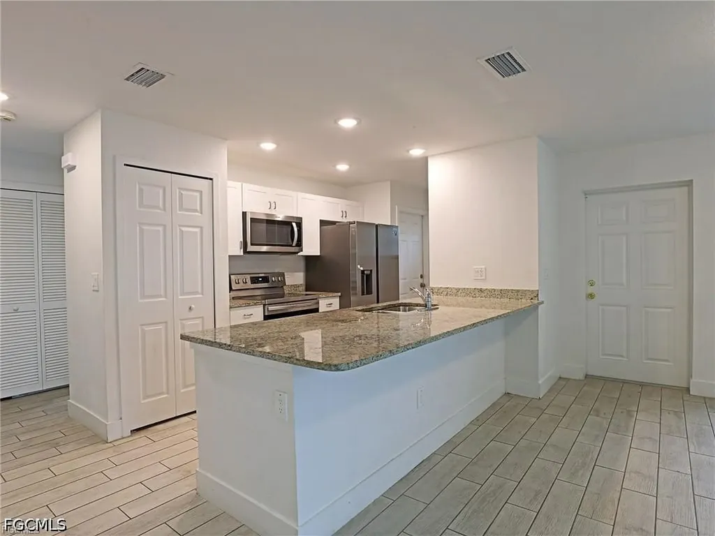 3874 Pearl Street Fort Myers FL 33916