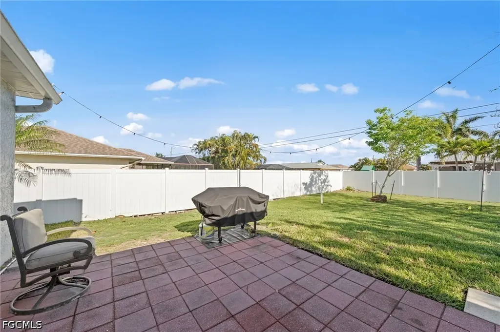 311 SW 19th Lane Cape Coral FL 33991