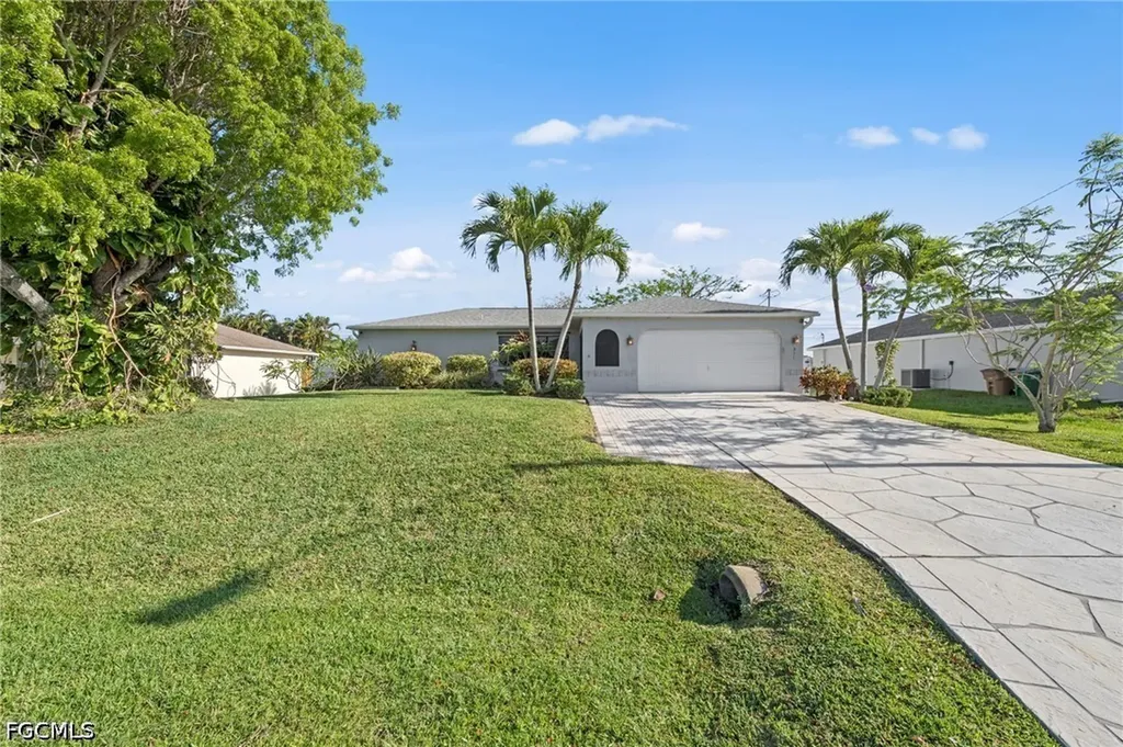 311 SW 19th Lane Cape Coral FL 33991