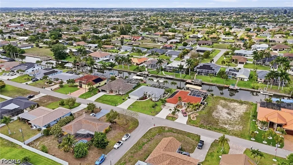 241 SE 29th Terrace Cape Coral FL 33904