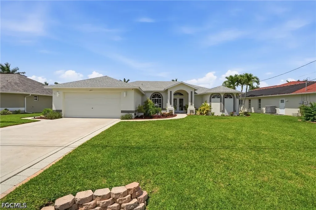 241 SE 29th Terrace Cape Coral FL 33904