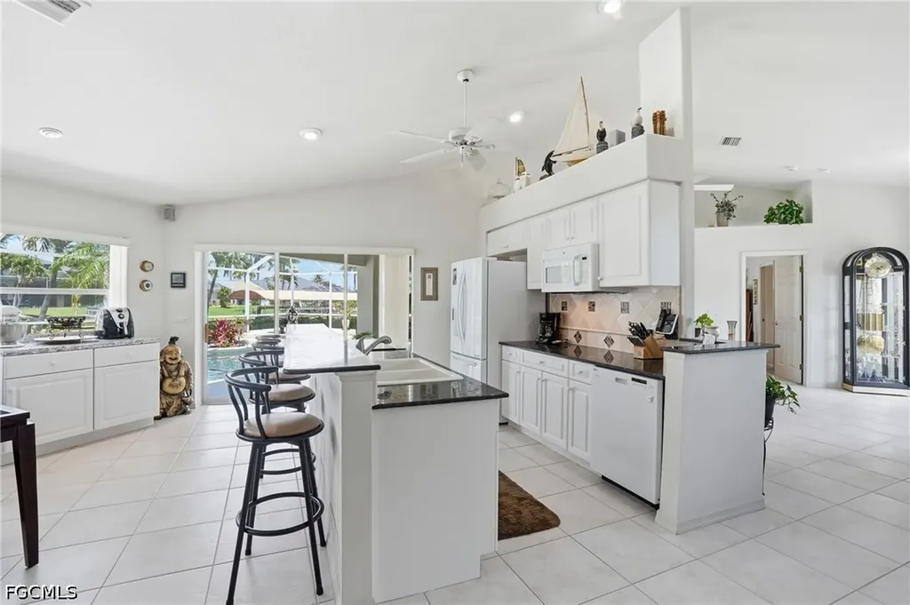 241 SE 29th Terrace Cape Coral FL 33904