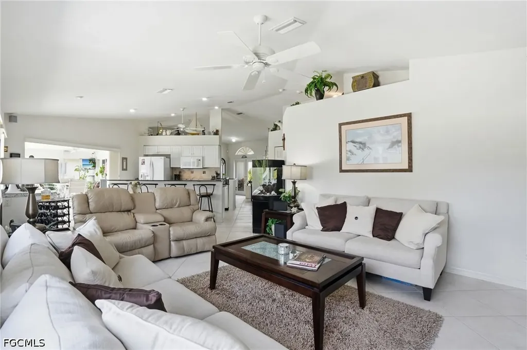 241 SE 29th Terrace Cape Coral FL 33904