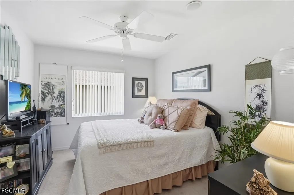 241 SE 29th Terrace Cape Coral FL 33904