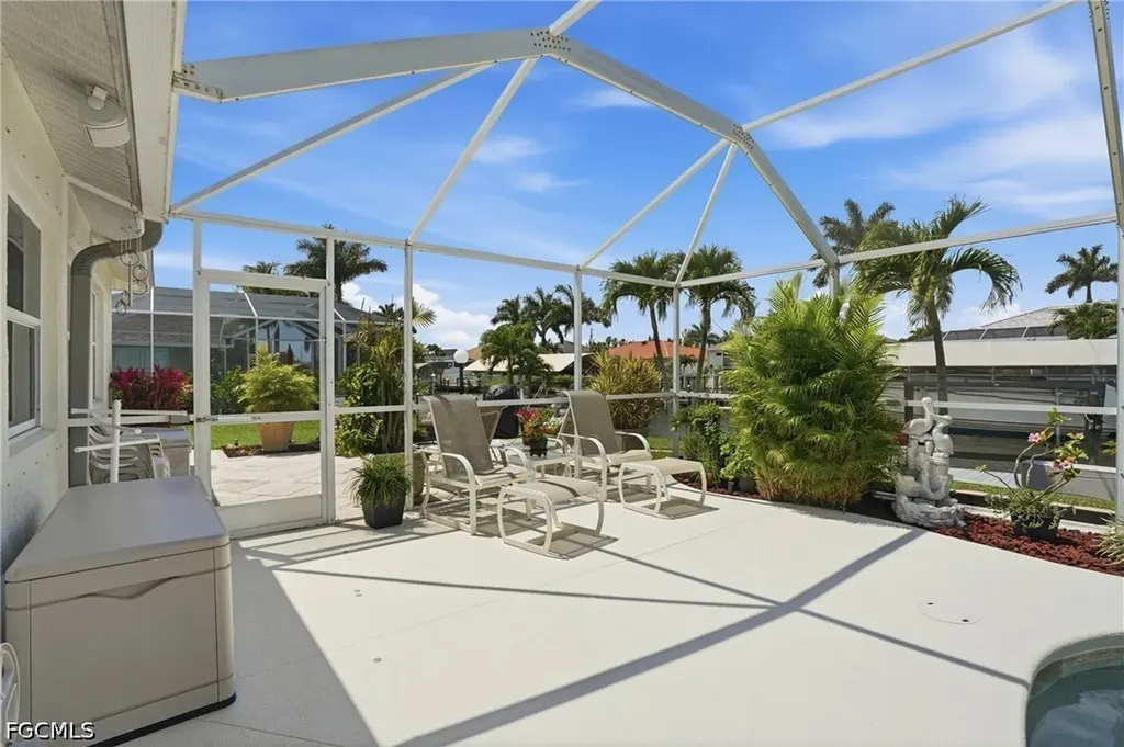 241 SE 29th Terrace Cape Coral FL 33904