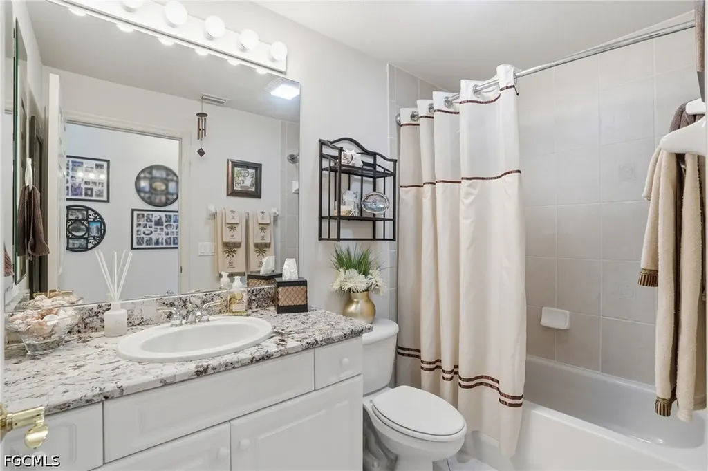 241 SE 29th Terrace Cape Coral FL 33904