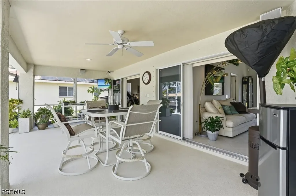 241 SE 29th Terrace Cape Coral FL 33904