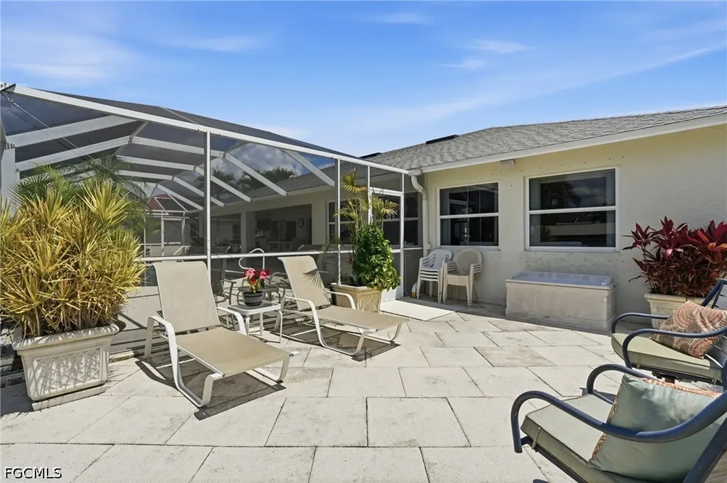241 SE 29th Terrace Cape Coral FL 33904