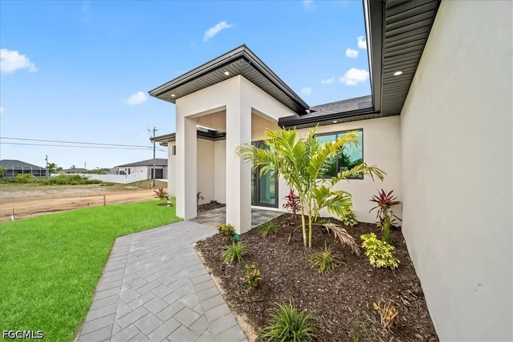 1400 NE 18th Avenue Cape Coral FL 33909