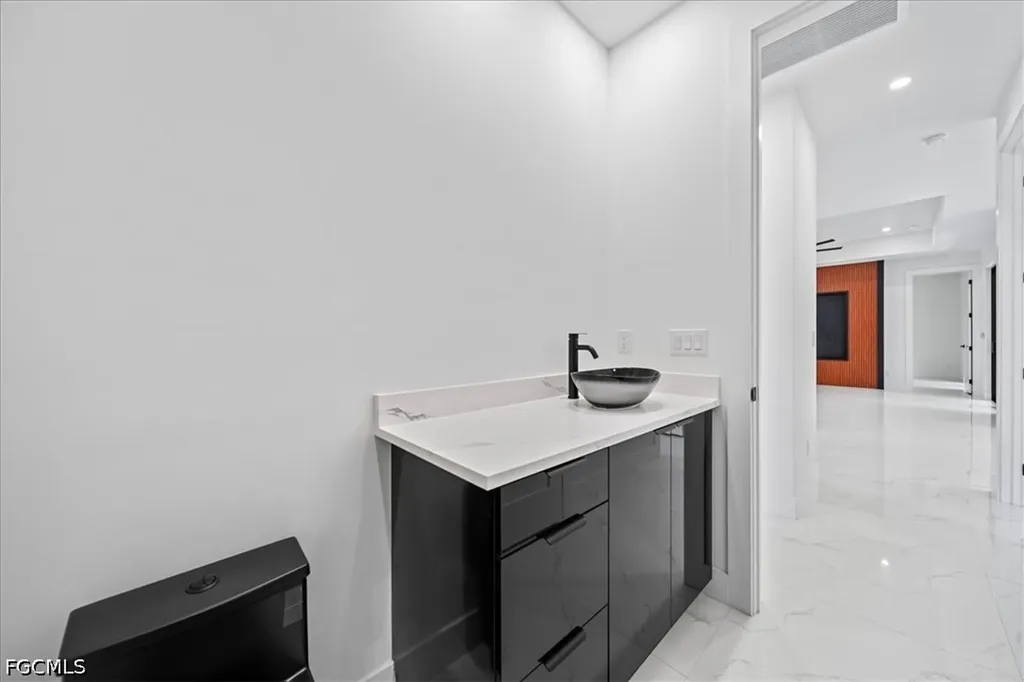 1400 NE 18th Avenue Cape Coral FL 33909