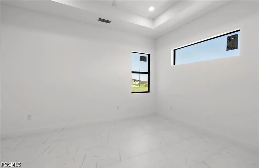 3927 NW 40th Terrace Cape Coral FL 33993
